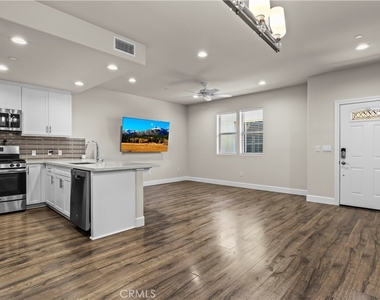 9834 Jersey, - Photo Thumbnail 6