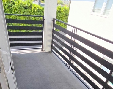 10824 Long Beach Blvd - Photo Thumbnail 37