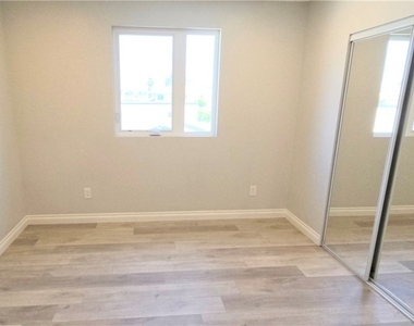 10824 Long Beach Blvd - Photo Thumbnail 53