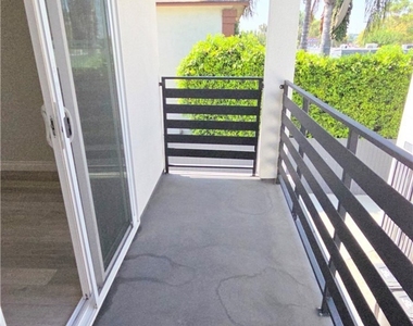 10824 Long Beach Blvd - Photo Thumbnail 38