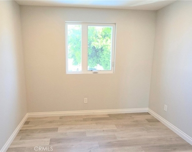 10824 Long Beach Blvd - Photo Thumbnail 41