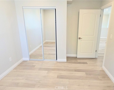 10824 Long Beach Blvd - Photo Thumbnail 42