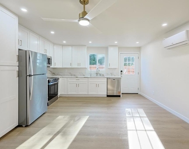 5740 Midwick St - Photo Thumbnail 2