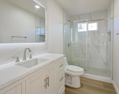 5740 Midwick St - Photo Thumbnail 9
