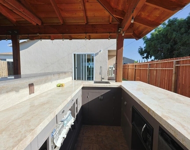 5740 Midwick St - Photo Thumbnail 17