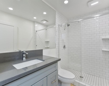 1551 Broadway - Photo Thumbnail 9