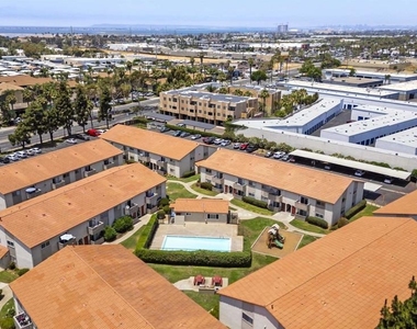 1551 Broadway - Photo Thumbnail 28