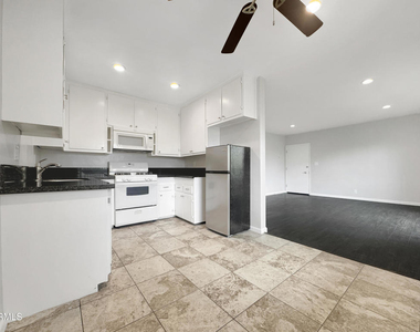 580 N Los Robles Avenue - Photo Thumbnail 2