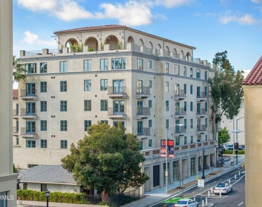 88 N Oakland Avenue - Photo Thumbnail 9