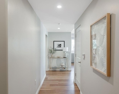 88 N Oakland Avenue - Photo Thumbnail 13