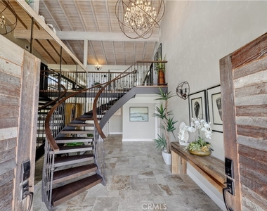 8 Monarch Bay Drive - Photo Thumbnail 2