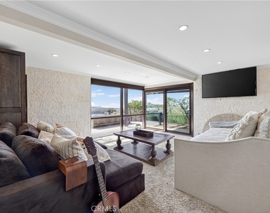 8 Monarch Bay Drive - Photo Thumbnail 3