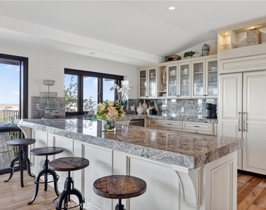 8 Monarch Bay Drive - Photo Thumbnail 11