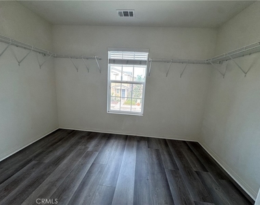 5945 Silveira Street - Photo Thumbnail 12