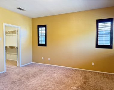 10510 Maple - Photo Thumbnail 16