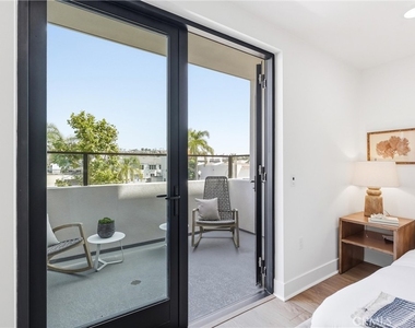 24722 Del Prado - Photo Thumbnail 19