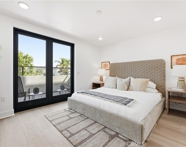 24722 Del Prado - Photo Thumbnail 17