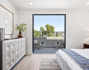 24722 Del Prado - Photo Thumbnail 18