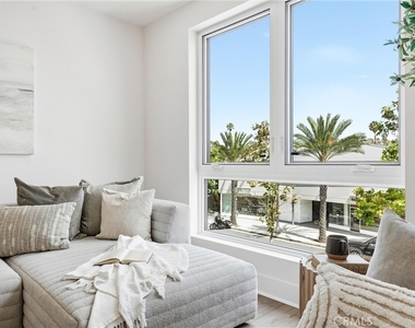 24722 Del Prado - Photo Thumbnail 8