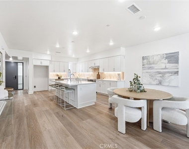 24722 Del Prado - Photo Thumbnail 12