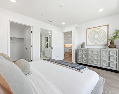 24722 Del Prado - Photo Thumbnail 24