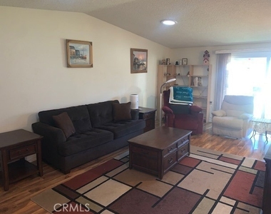 279 Avenida Carmel - Photo Thumbnail 2
