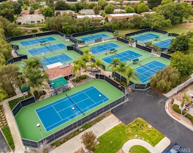 279 Avenida Carmel - Photo Thumbnail 19