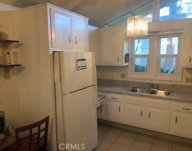 279 Avenida Carmel - Photo Thumbnail 7