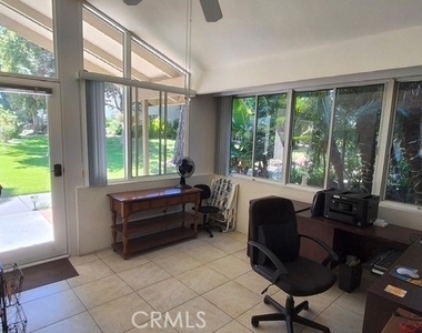 279 Avenida Carmel - Photo Thumbnail 33