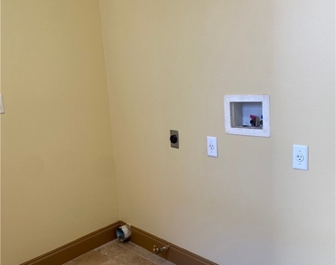 318 9th Street - Photo Thumbnail 18