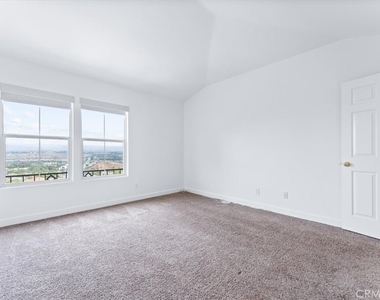 47 La Mirage Circle - Photo Thumbnail 14