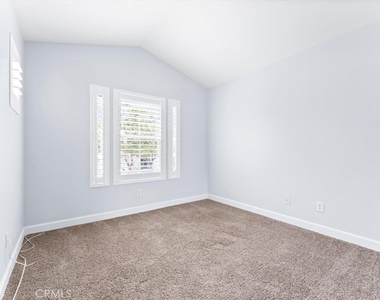 47 La Mirage Circle - Photo Thumbnail 20