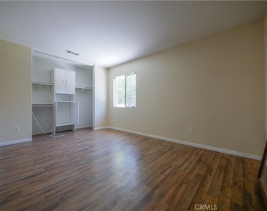 3476 Hawthorne - Photo Thumbnail 14