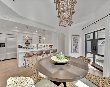 412 Acacia Avenue - Photo Thumbnail 11