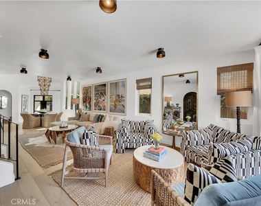 412 Acacia Avenue - Photo Thumbnail 4