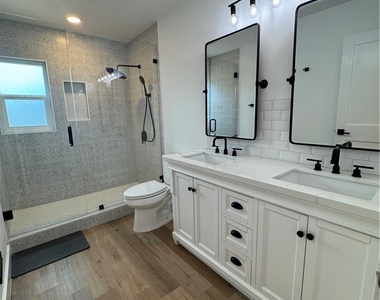 380 Mira Loma Pl - Photo Thumbnail 14