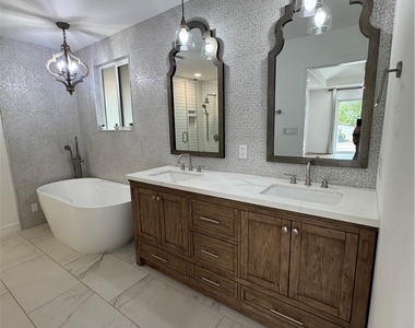 380 Mira Loma Pl - Photo Thumbnail 9