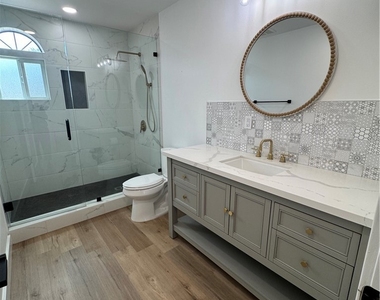 380 Mira Loma Pl - Photo Thumbnail 12