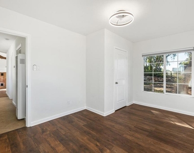 835 Barsby St - Photo Thumbnail 22