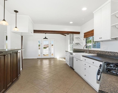 835 Barsby St - Photo Thumbnail 5