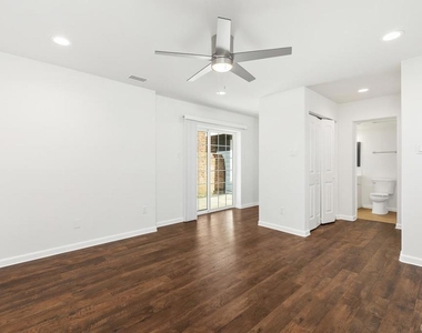 835 Barsby St - Photo Thumbnail 14