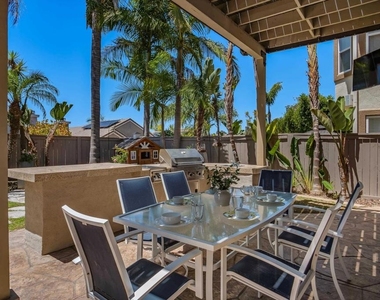 1157 Alexandra Ln - Photo Thumbnail 8