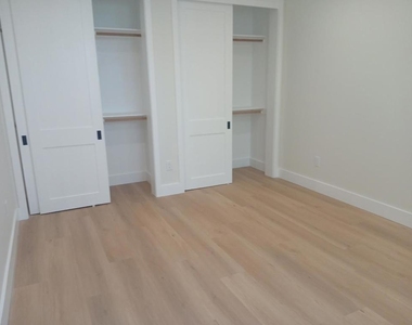 523 Lancaster Way - Photo Thumbnail 33