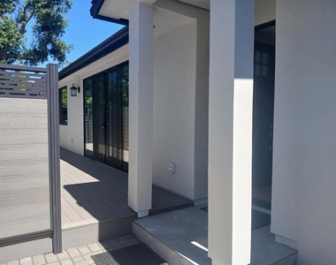 523 Lancaster Way - Photo Thumbnail 2
