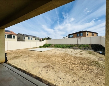 36398 Calle Lisbon - Photo Thumbnail 40