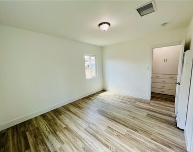 425 Grand Ave - Photo Thumbnail 21