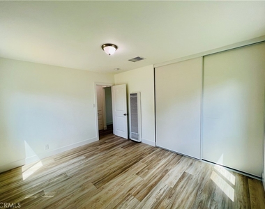425 Grand Ave - Photo Thumbnail 20