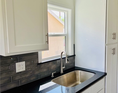 425 Grand Ave - Photo Thumbnail 7