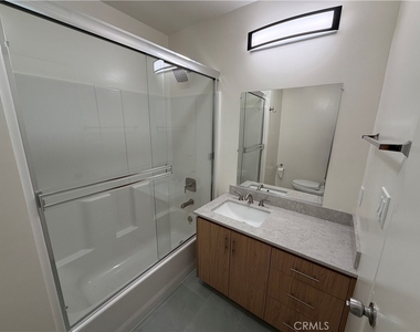 835 Pepper Way - Photo Thumbnail 13