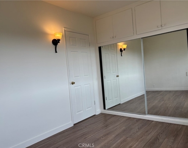 7224 1/4 Florence Avenue - Photo Thumbnail 12
